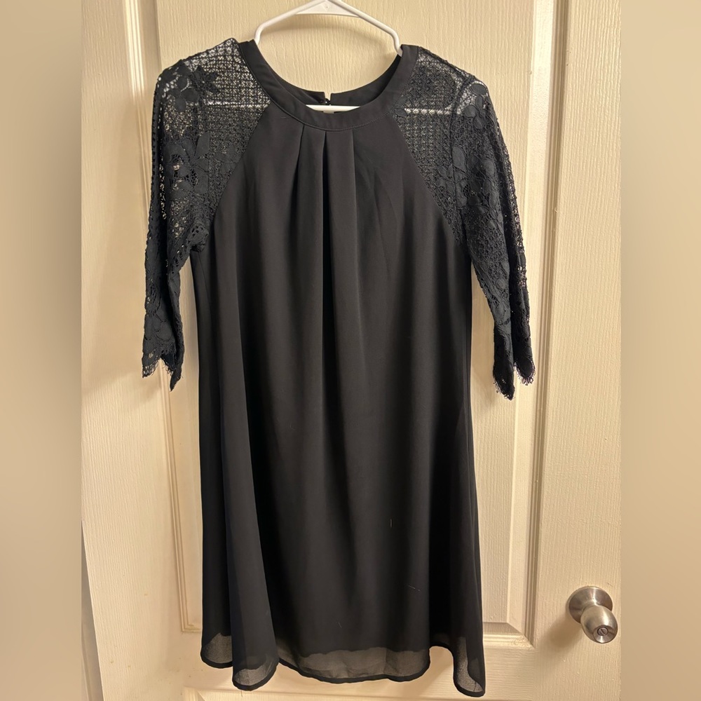 Lace Sleeve Shift Dress